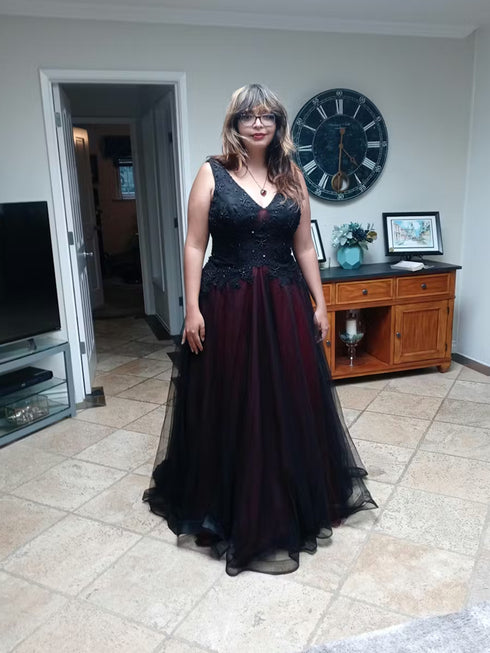 Black and Tulle V-neckline Beaded Lace Long Party Dress, A-line Prom Dress Evening Dresses