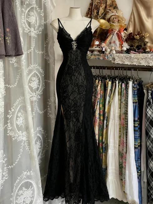 Beautiful Mermaid Straps Lace and Spandex Long Formal Dress, V-neckline Long Prom Dress