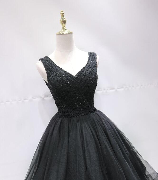 Black V-neck Tulle Beading Crystal Short Homecoming Dress