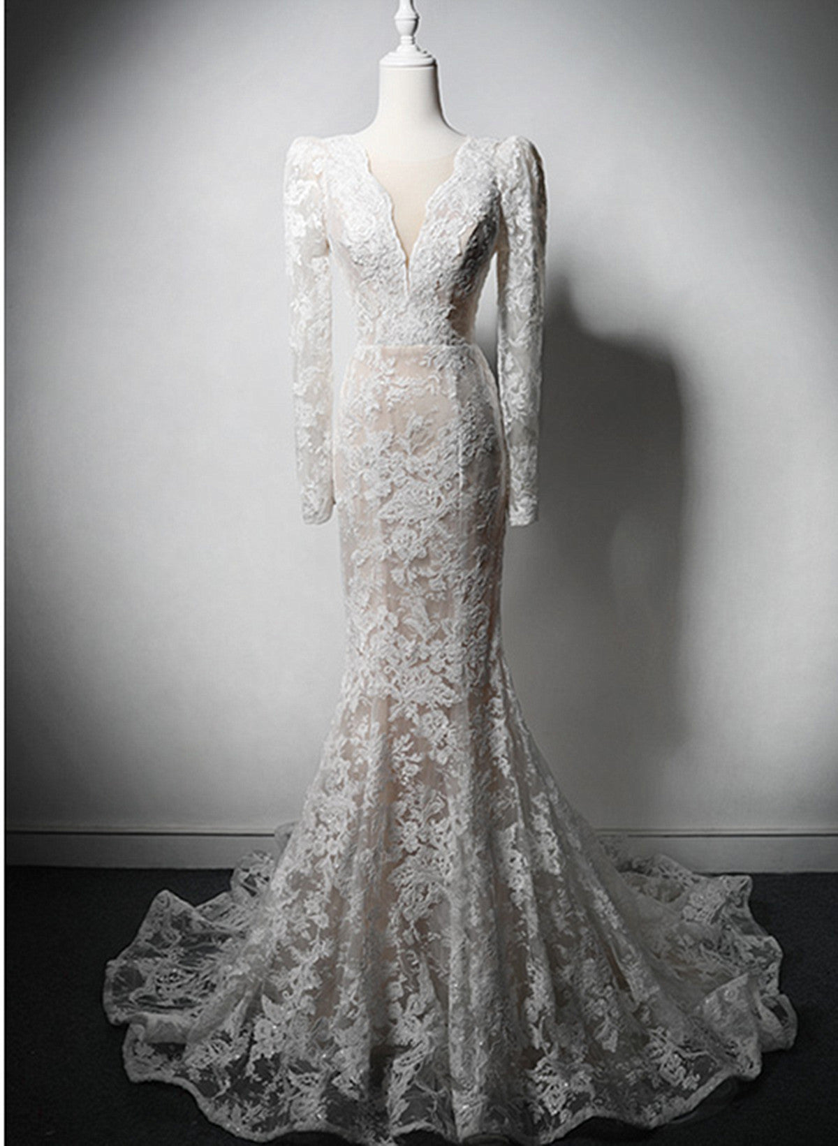 Ivory Mermaid Lace Backless Wedding Dress main image 1