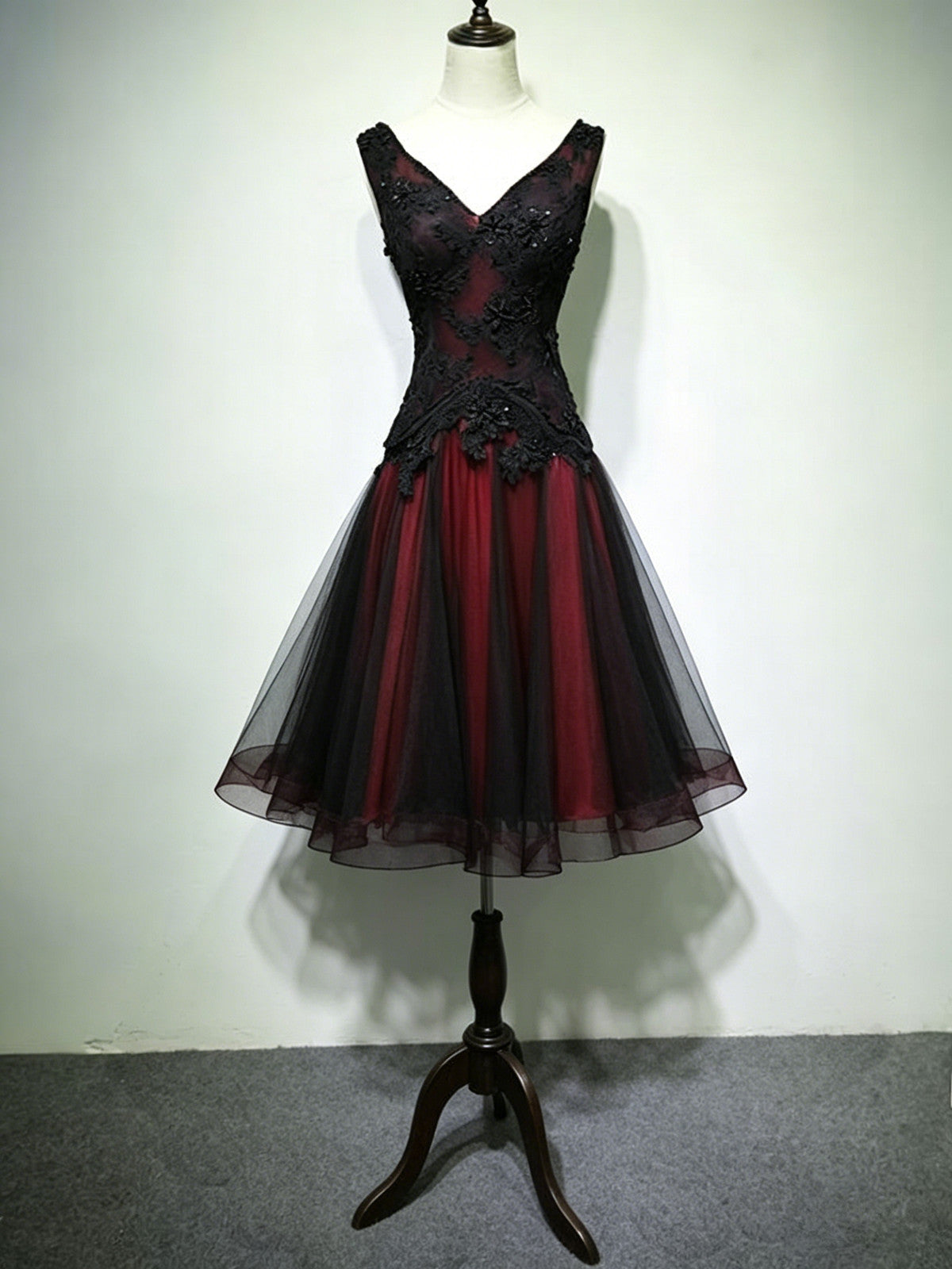 black and red dresses for homecoming Black Wedding Dress, Sleeveless Prom Gown, Gothic Wedding Dress, Women Formal Dress, Puffy Evening Dress
