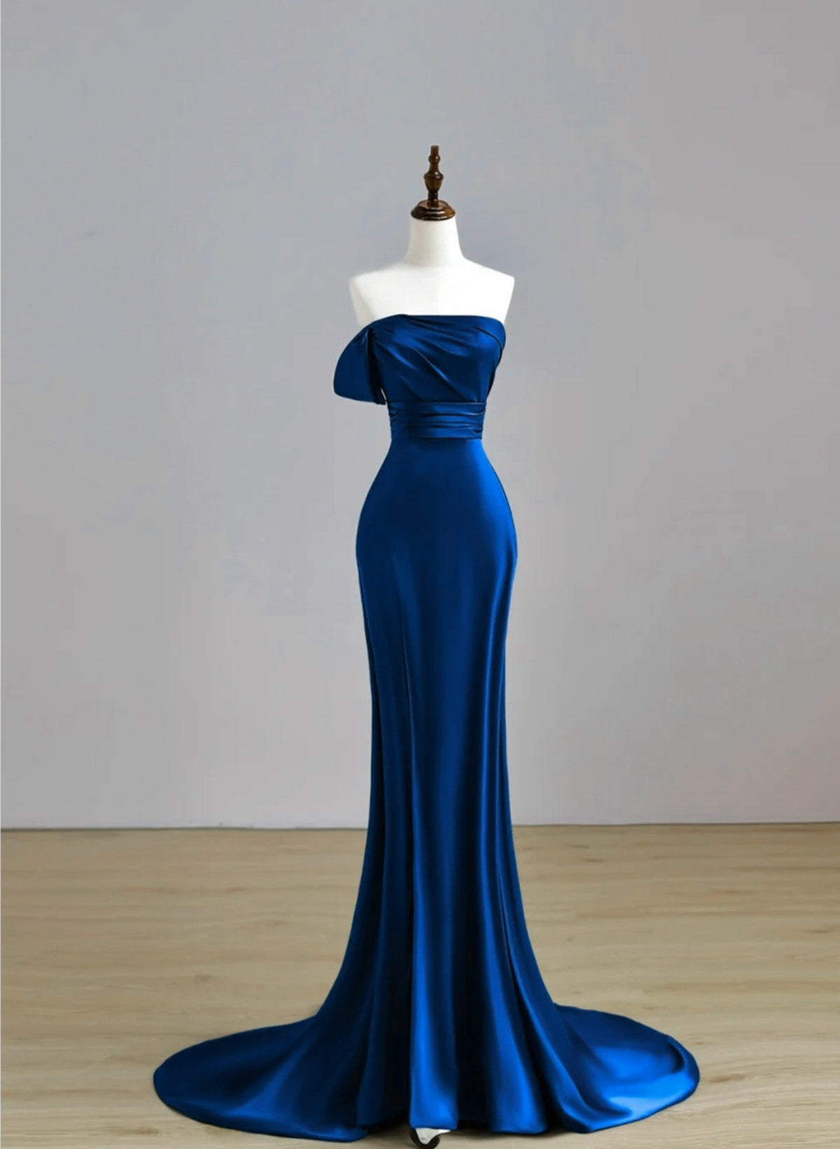 royal blue off the shoulder mermaid dress Chiffon Mother of the Bride Dress Long On Sale-Bridelily