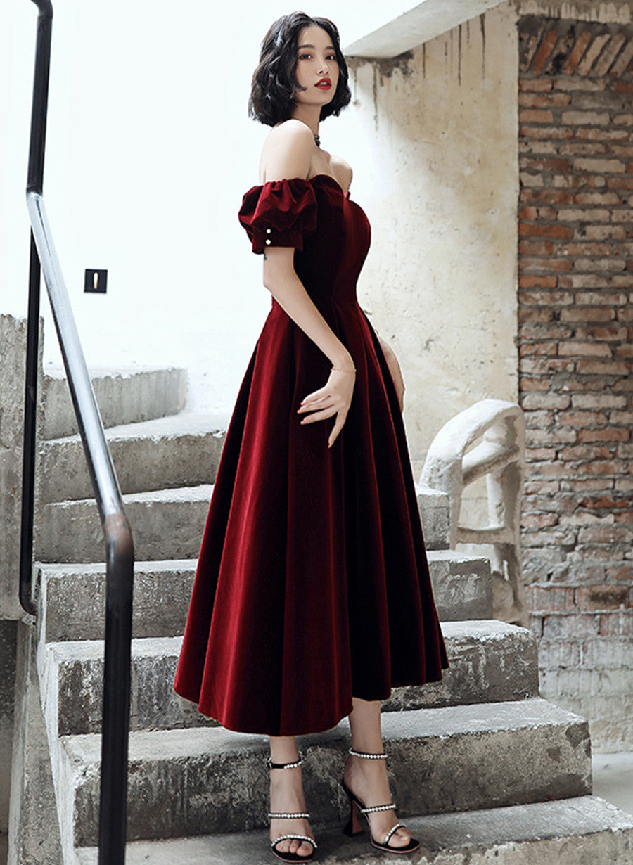 Wine Red Velvet Knee Length Short Party Dress main image 0